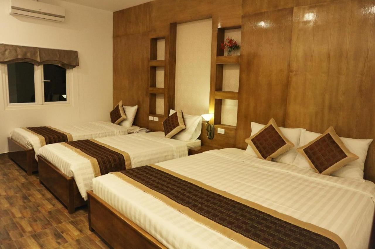 V Central Hotel Vang Vieng Exteriör bild